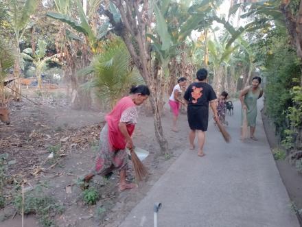 GIAT BERSIH DI WILAYAH DESA TINGA-TINGA